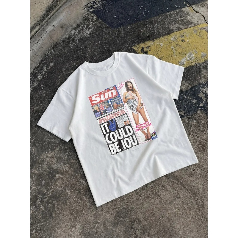 Vintage Fashion Newspaper - 女性用ヴィンテージ新聞Tシャツ、マガジンスローガングラフィックプリント半袖Tシャツ、ルーズフィット、女性用ヒップホップストリートデイリーウェアトップス