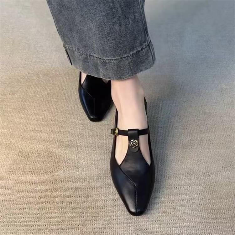 2026年レディースローズデコレーションTストラップローファ - Vintage Old Fashion のレビューと価格